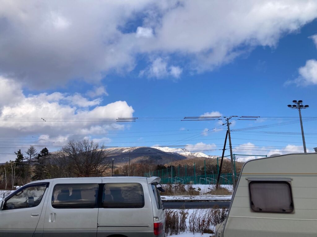 コンビニ駐車場からの風景